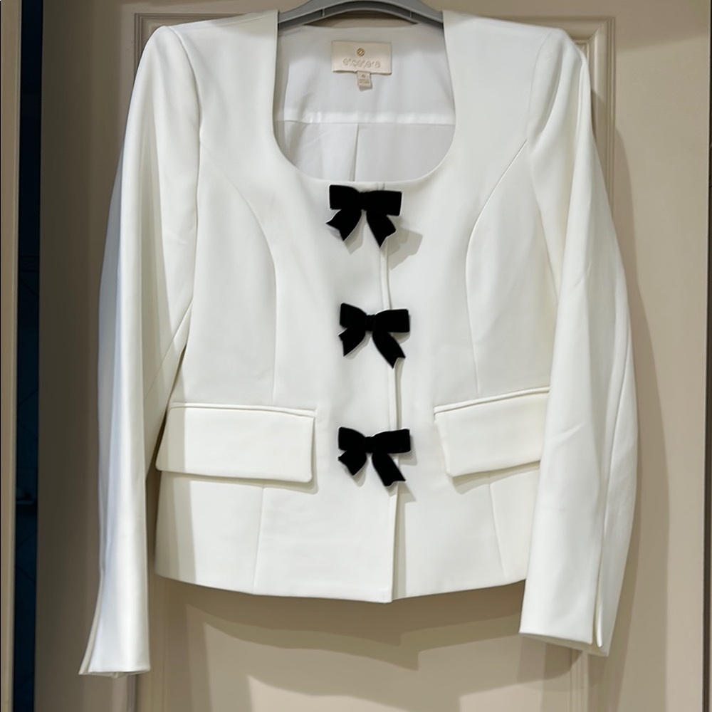 Etcetera Elegant White Jacket with Black Accents